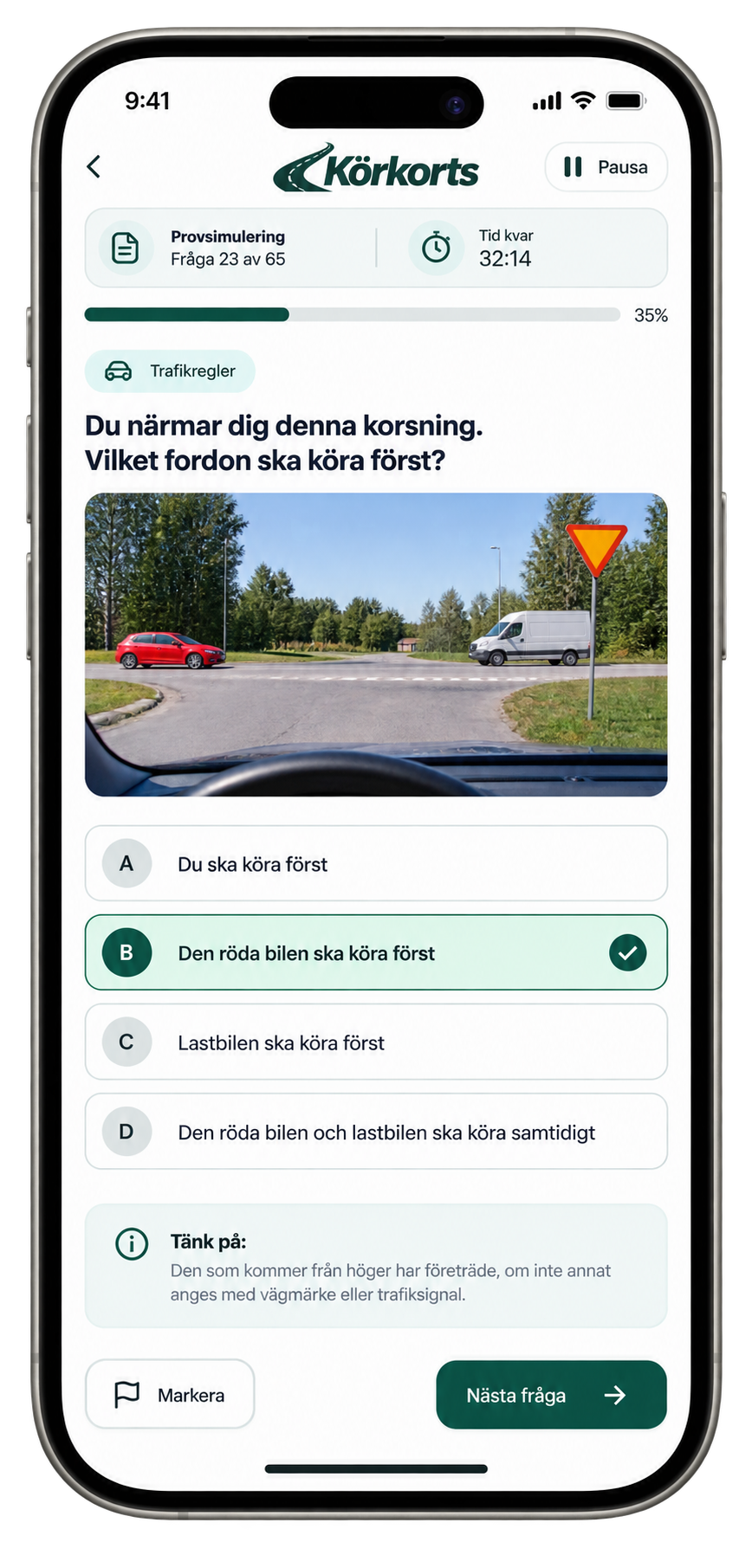 Körkorts app i mobilen med en trafiksituationsfråga